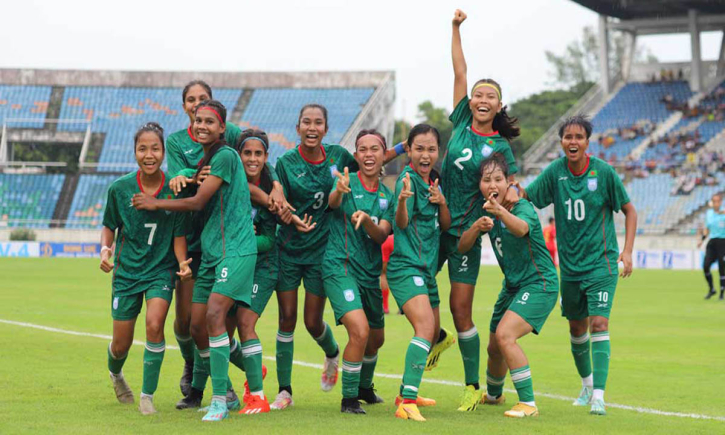 ঋতুপর্ণার জোড়া গোলে মিয়ানমারকে হারাল বাংলাদেশ
