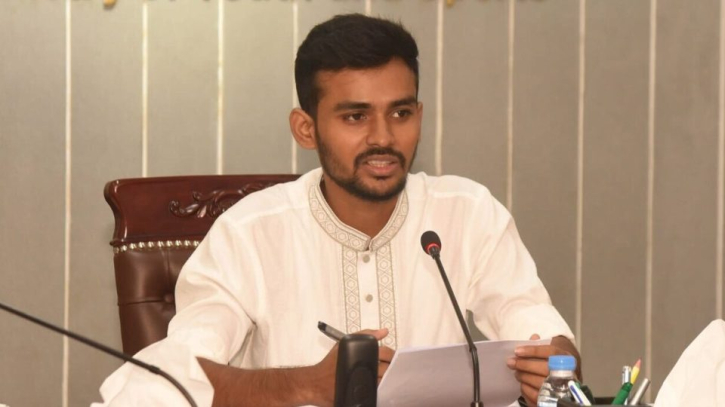 ব্যাগে অস্ত্রের ম্যাগাজিন থাকা নিয়ে যা বললেন উপদেষ্টা আসিফ মাহমুদ ব্যাগে অস্ত্রের ম্যাগাজিন থাকা নিয়ে যা বললেন উপদেষ্টা আসিফ মাহমুদ