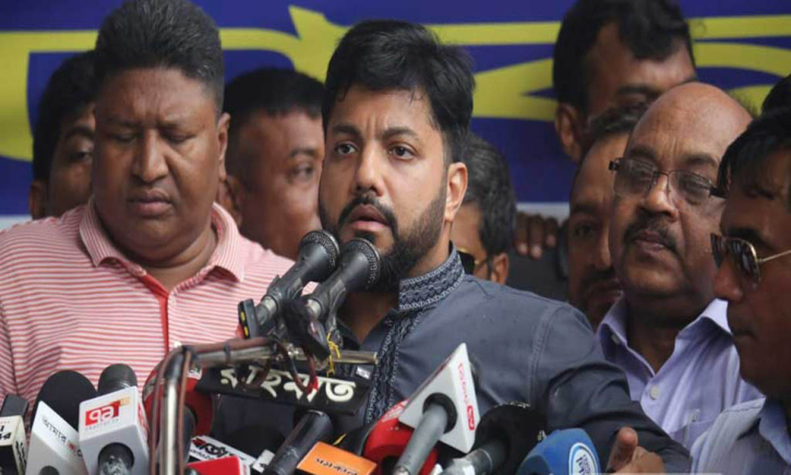 আসিফ মাহমুদকে মূর্খ উপদেষ্টা বললেন ইশরাক আসিফ মাহমুদকে মূর্খ উপদেষ্টা বললেন ইশরাক