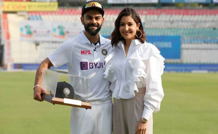 টেস্টকে বিদায়, কোহলিকে নিয়ে আনুশকার হৃদয়ছোঁয়া বার্তা টেস্টকে বিদায়, কোহলিকে নিয়ে আনুশকার হৃদয়ছোঁয়া বার্তা